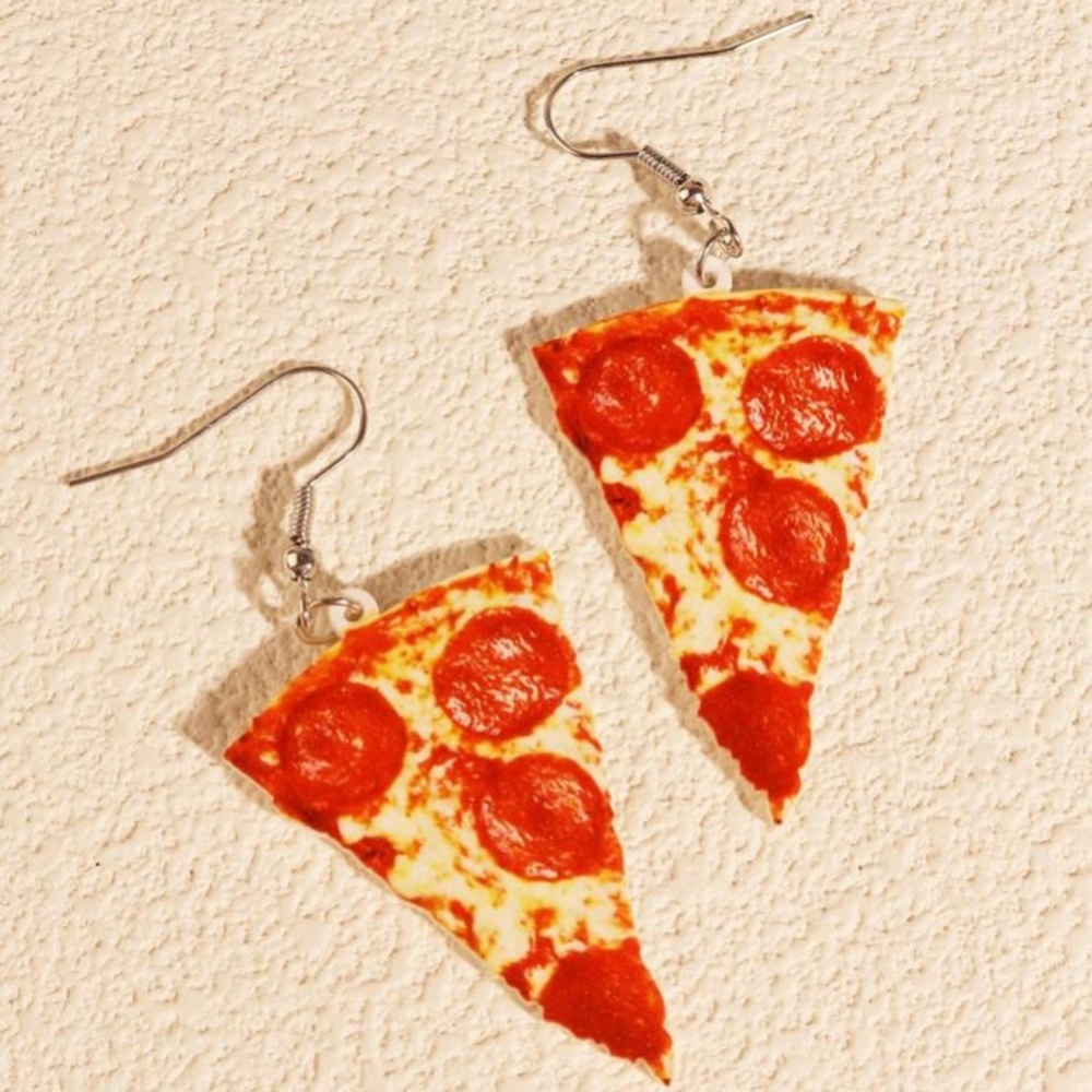 Brand New Giant Pepperoni Pizza Earrings – Perfect for Your Next Pizza Party 🍕
